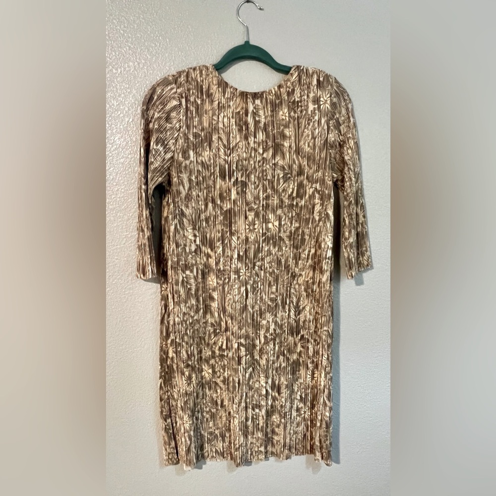 Sheath fitted brown cream floral dress